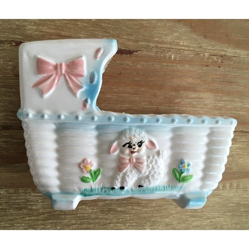 Vintage Rubens, L.A. Baby Nursery Planter Cradle Lambs Flowers 130X Japan 1966